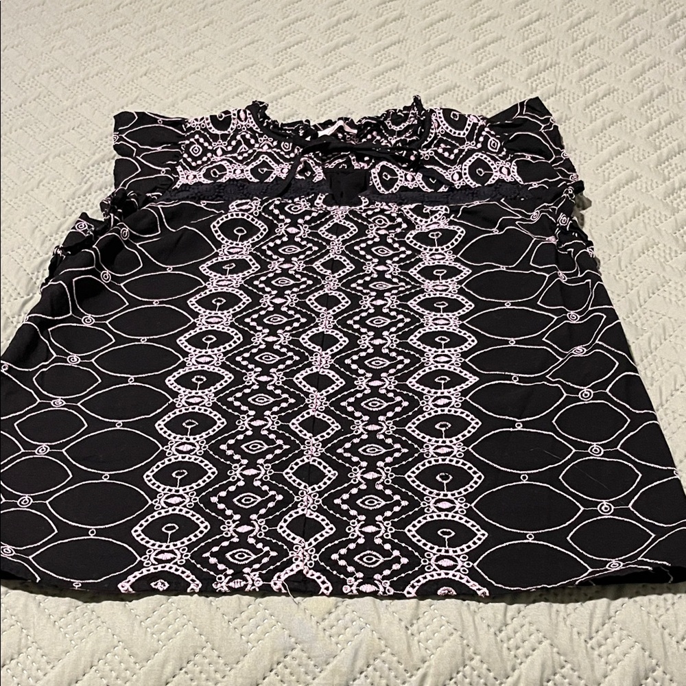 LOFT Black and White Patterned Top